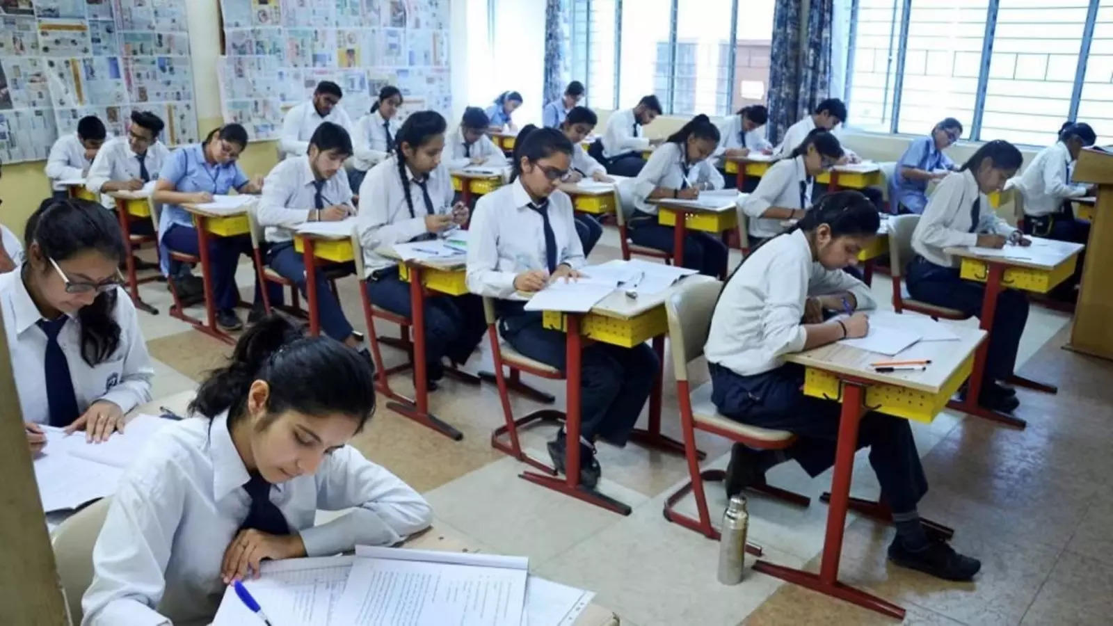 SSC Board Exam 2025 दहावीच्या बोर्ड परीक्षेचे हॉलतिकीट 'या' तारखेपासून