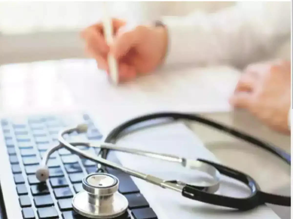 கிருஷ்ணகிரியில் 8 லட்சம் பணம் திருட்டு;கேள்வி குறியாக நிற்கும் மருத்துவ படிப்பு? 