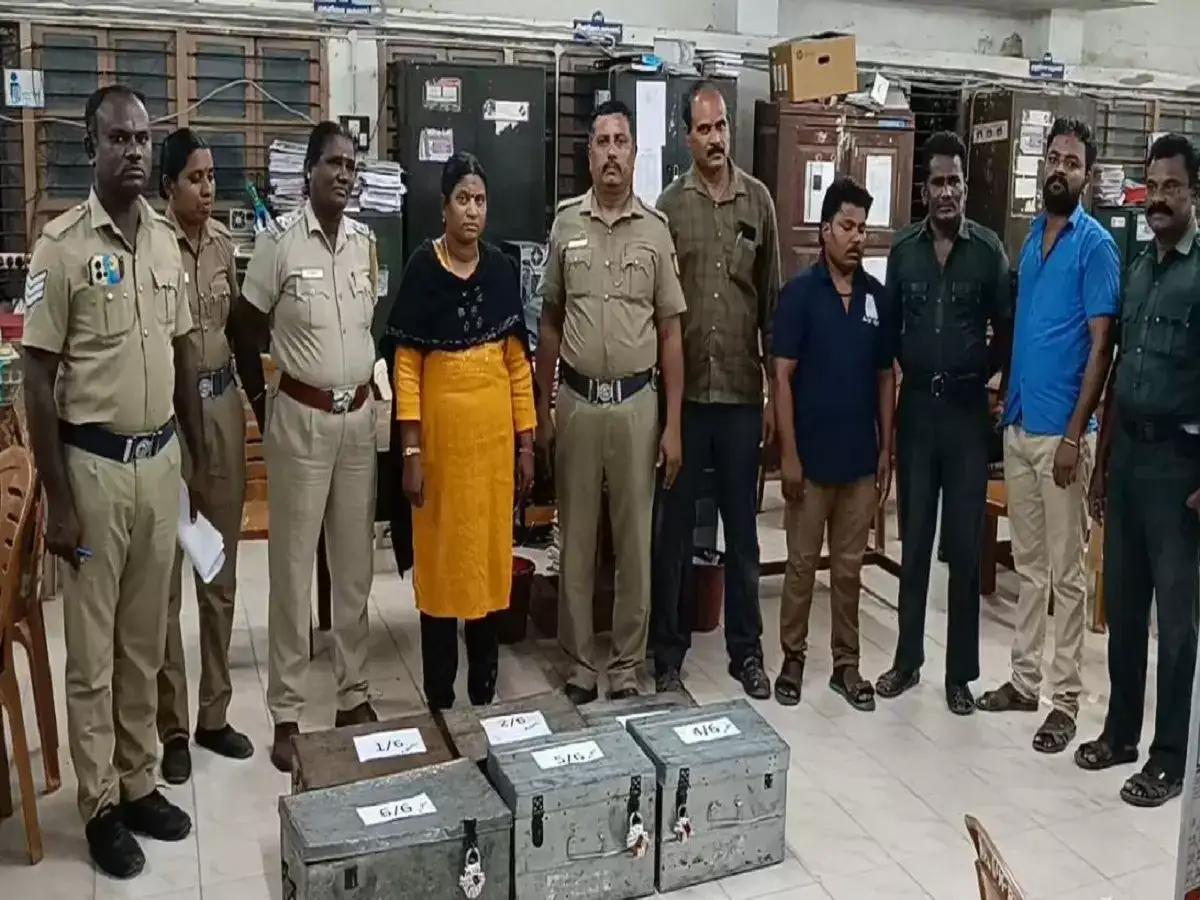 தேர்தல் பறக்கும் படை; ராஜபாளையம் அருகே 1 கோடியே 32 லட்சம் பறிமுதல்! 