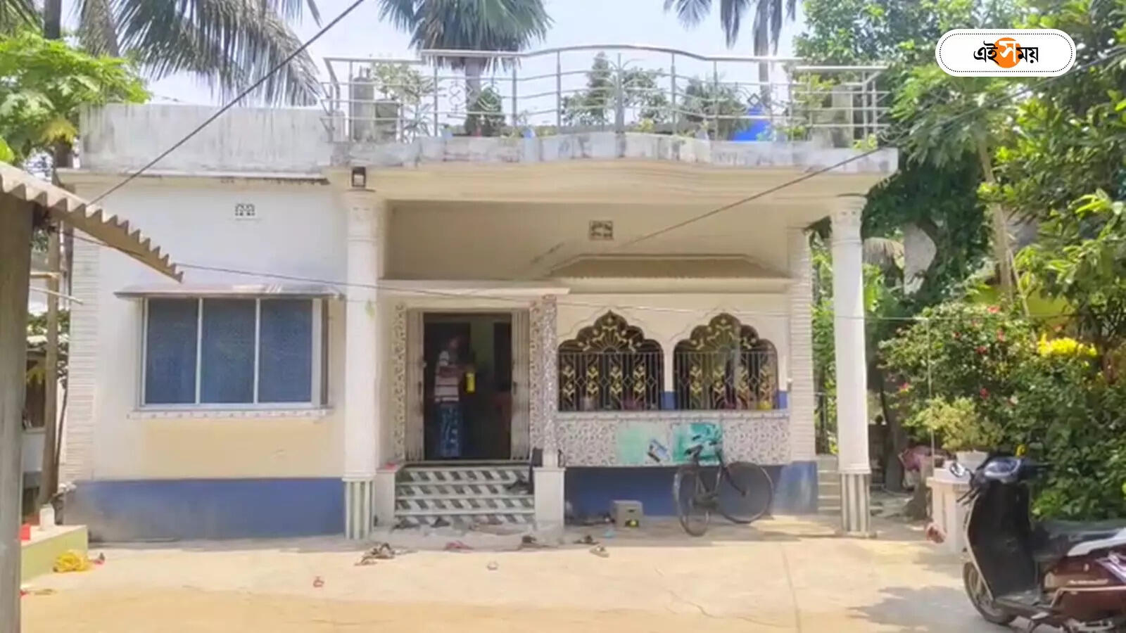 West Bengal Police,রাজ্যের মন্ত্রীর নিরাপত্তায় থাকা পুলিশকর্মীর বাড়িতেই চুরি! গায়েব ১২ লাখের গয়না – thief stole 12 lakh rupees gold from a policeman house who gives security to a minister