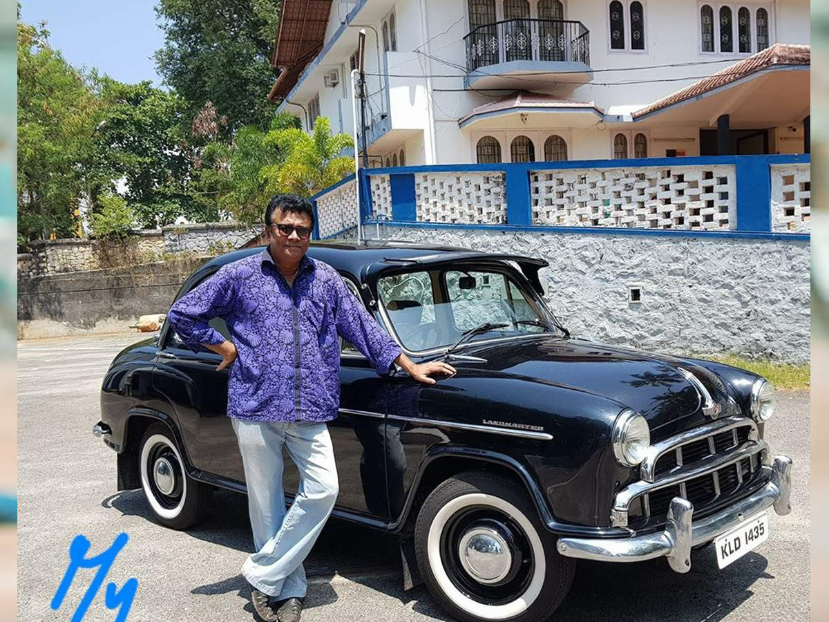 Lucifer Klt 666,'ലൂസിഫറി'ന്‍റെ പടക്കുതിര നടൻ നന്ദുവിന്‍റെ സ്വന്തമാണ് -  actor nandu is owner of land master car in lucifer - Samayam Malayalam