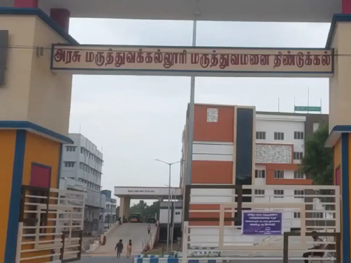 திண்டுக்கல்-திமுக உறுப்பினரை சுற்றி வளைத்த மர்ம நபர்கள்; அரிவாளால் வெட்டி கொலை! 