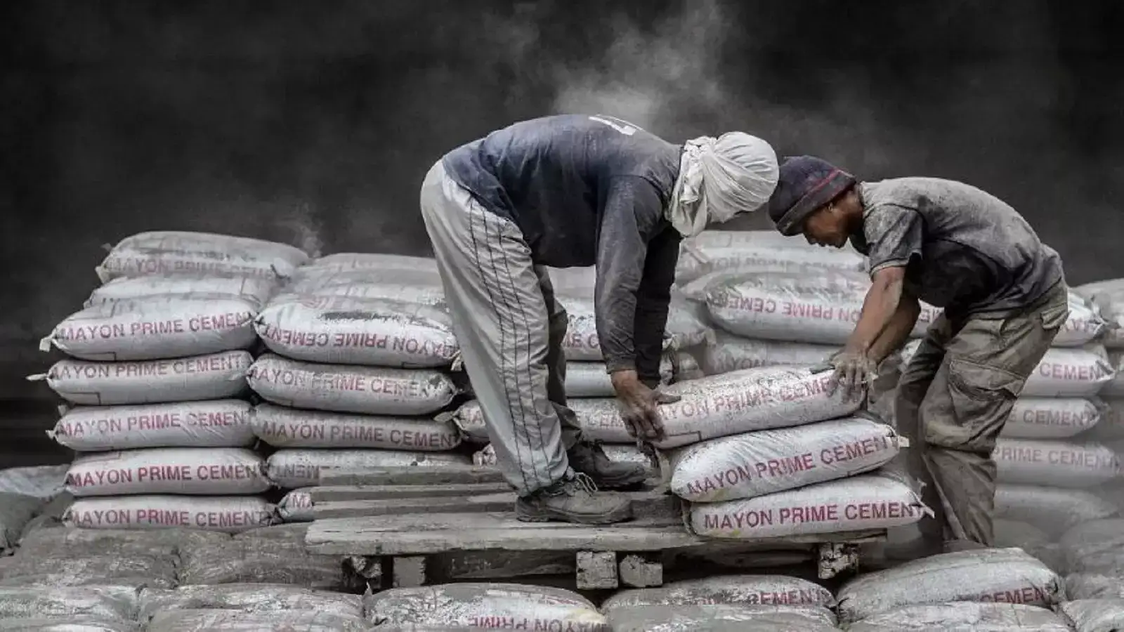 வீடு கட்டுவோருக்கு சூப்பர் நியூஸ்.. சிமெண்ட் விலை மெகா குறைப்பு! 