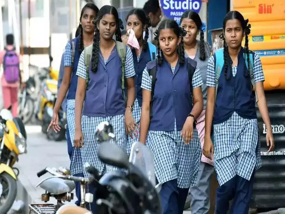 சிவகங்கையில் வரும் 27ஆம் தேதி பள்ளி, கல்லூரிகளுக்கு விடுமுறை! மாவட்ட ஆட்சியர் உத்தரவு! 