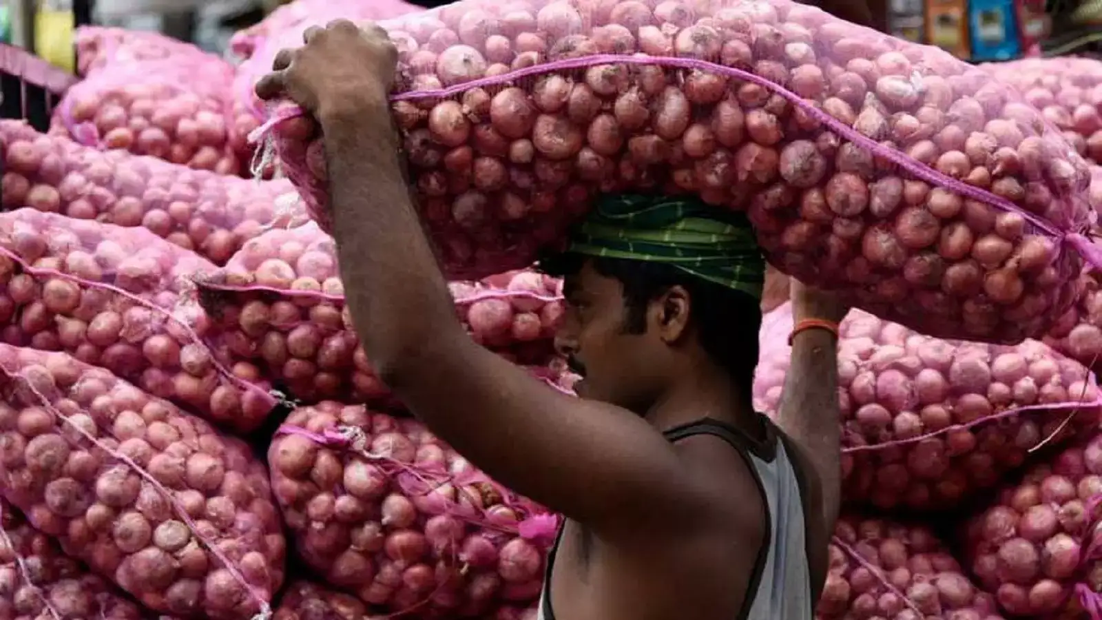 உயர்ந்தது வெங்காயம் விலை.. சென்னை மக்கள் கவலை! 