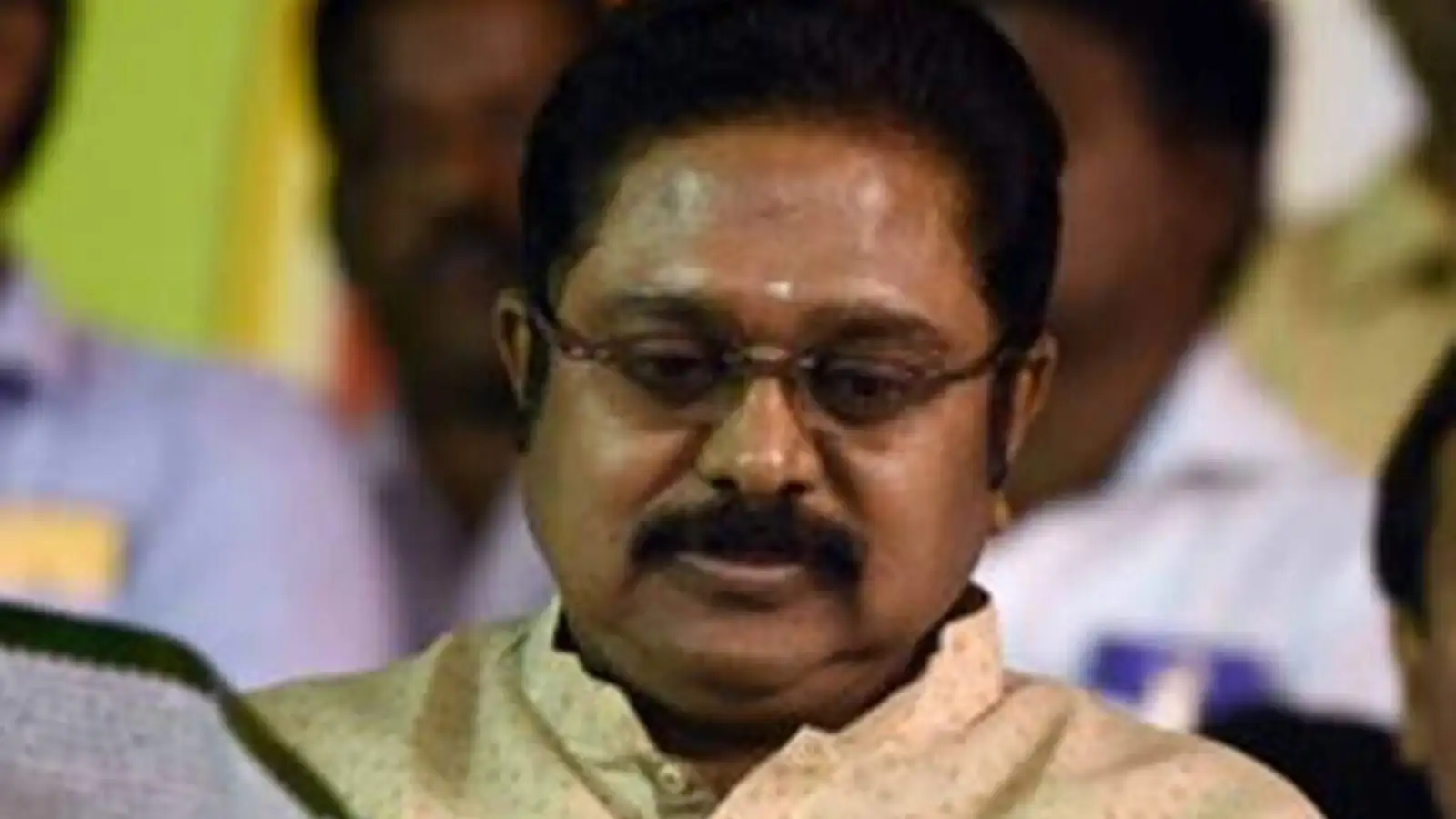 2026 தேர்தலில் திமுக, தவெக இடையில் தான் போட்டி… எடப்பாடிக்கு 3வது இடம்- டிடிவி தினகரன் அதிரடி! 