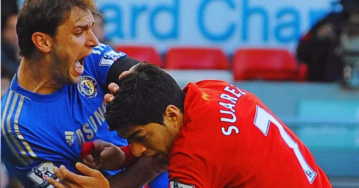 Luis Suarez Announces Retirement from International Football