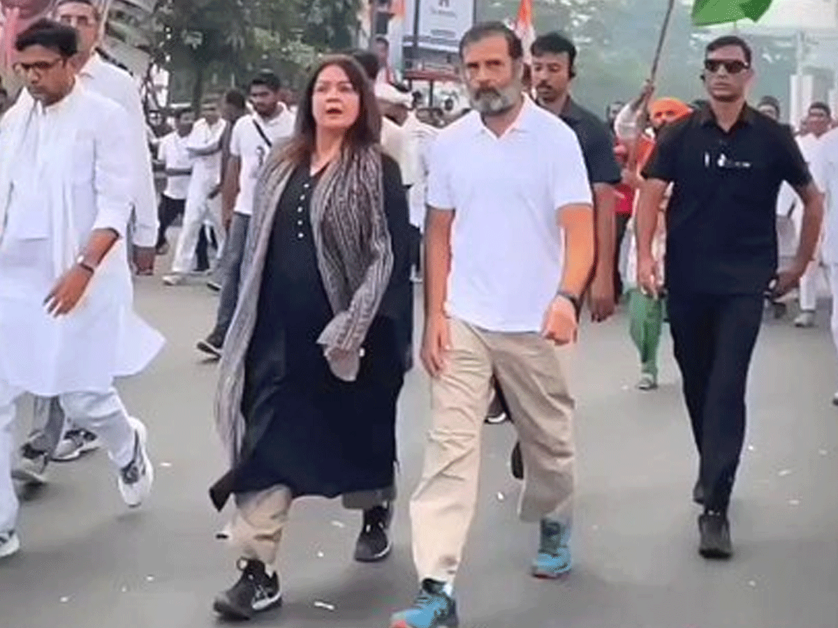 Pooja Bhatt Rahul Gandhi Bharat Jodo Yatra