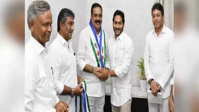 టీడీపీకి ఊహించని షాకిచ్చిన ముఖ్య నేత.. సీఎం జగన్ సమక్షంలో వైసీపీలో చేరిక