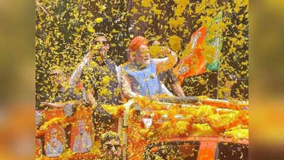 Karnataka Polls 2023: ‘ನೀ ನಡೆವ ಹಾದಿಯಲ್ಲಿ ನಗೆ ಹೂವು ಬಾಡದಿರಲಿ’! ಪ್ರಚಾರ ಭರಾಟೆಗೆ ಕೃಷಿಕರ ‘ಹೂ’ನಗೆ!
