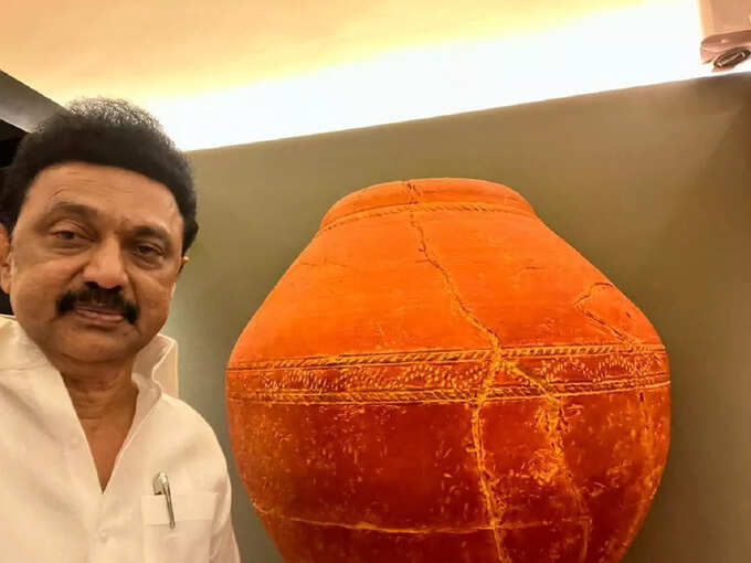 MK Stalin Selfie