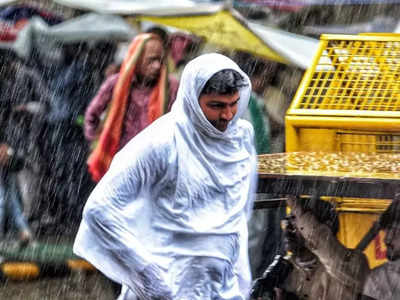 तेज आंधी और झमाझम बारिश... कूल-कूल हुआ दिल्ली-NCR, जानें सोमवार से कैसा रहेगा मौसम
