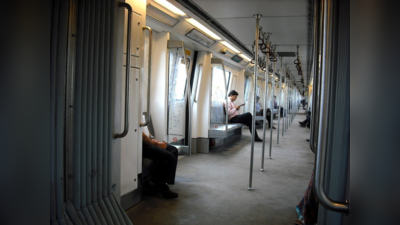 Delhi Metro यात्रियों के लिए खुशखबरी! टोकन से नहीं अब इस टिकट से होगी एंट्री