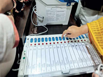 Karnataka Elections 2023: ಚುನಾವಣೆ ಪ್ರಜಾಪ್ರಭುತ್ವದ ಹಬ್ಬ, ಸ್ವಾಗತಿಸುತ್ತಿವೆ ಮತಗಟ್ಟೆ