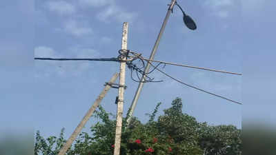 Noida में बिजली के खंभों पर लगेंगे QR कोड, चोरी पर लगेगी लगाम, उपभोक्ताओं की शिकायतों को दूर करने में मिलेगी मदद