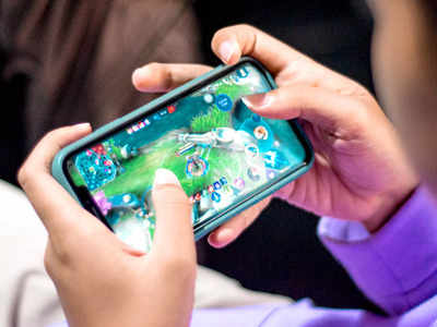 iQOO Under 25000: हाई परफॉर्मिंग गेमिंग के लिए ये स्मार्टफोन हैं सबसे बेस्ट, पाएं लॉन्ग लास्टिंग एंटरटेनमेंट