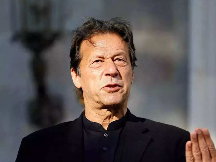 pakistan supreme court says arrest of ex-pm imran khan illegal