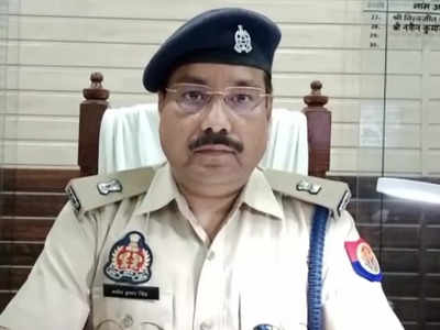 UP Nikay Chunav Result: रायबरेली में बैलट बॉक्स की सुरक्षा में लगे 8 पुलिसकर्मी सस्पेंड, SP के निरीक्षण में ड्यूटी से मिले लापता