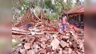 மதுரையில் சூறைக்காற்றுடன் கூடிய கனமழை; தரமட்டமான கோழி பண்ணை!