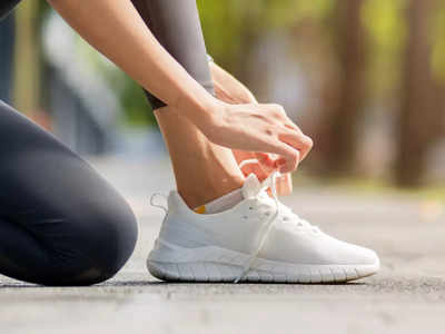 White Campus Shoes For Women: रनिंग के लिए सबसे बढ़िया हैं ये वूमेंस शूज, कंफर्ट के साथ देंगे रिलैक्स फील