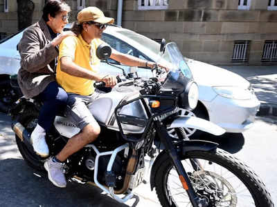 अमिताभ बच्चन ने की रॉयल एनफील्ड हिमालयन की सवारी, खुद नहीं पहने हेलमेट और लोगों को दे रहे नसीहत