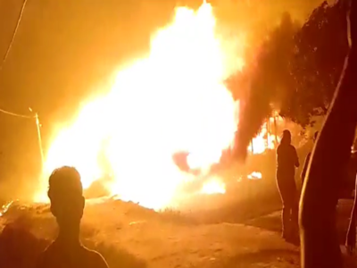 Muzaffarpur में तेज आंधी के बीच लगी भीषण आग, 14 घर जलकर खाक... एक अधेड़ जिंदा जला