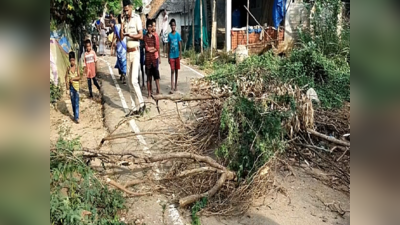 புதுக்கோட்டை; பொதுபாதையை தனிநபர் ஆக்கிரமிப்பு செய்ததாக பொதுமக்கள் சாலை மறியல்!