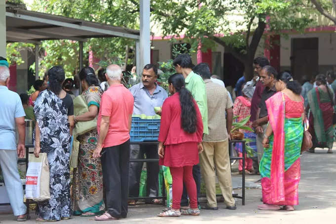 ​கோயம்புத்தூரில் களைகட்டிய நம்ம ஊரு சந்தை!​