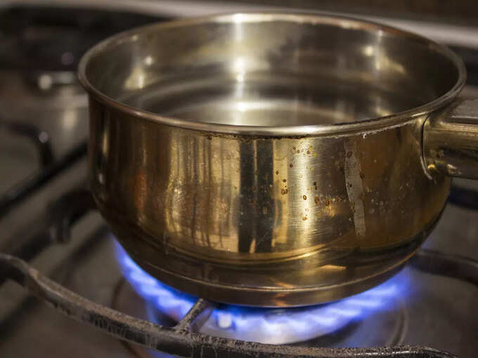 1. Hot and cold tea should be given 1. Hot and cold tea should be given