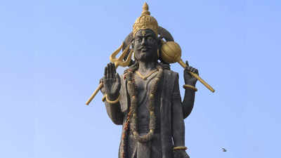 Shani Jayanti 2023: আসছে শনি জয়ন্তী, রাশি মেনে এই কাজ করলে আপনার সব বিপদ ঠেকাবেন গ্রহরাজ