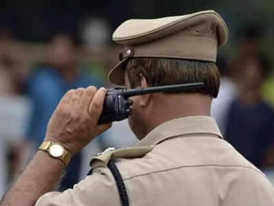 UP News: बिजनौर के DIOS और सीतापुर के अल्पसंख्यक कल्याण अधिकारी समेत 15 पर धोखाधड़ी, मारपीट और धमकी की एफआईआर