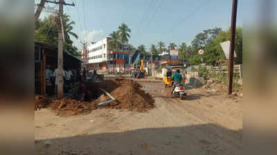 கீழ வடகரை ஊராட்சியில் சேரும் சகதியுமாக மாறிய சாலை! ஏனோ தானோ என பணிகள்... பொதுமக்கள் குற்றச்சாட்டு