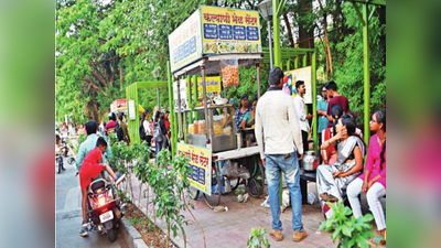 पुण्यात अति(आ)क्रमण; लोकप्रतिनिधी अन् अधिकाऱ्यांच्या आशीर्वादाने फोफावले विक्रेते