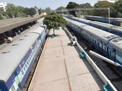 South Central Railway: రైల్వే ప్రయాణికులకు అలర్ట్.. 21వ తేదీన 17 రైళ్లు రద్దు
