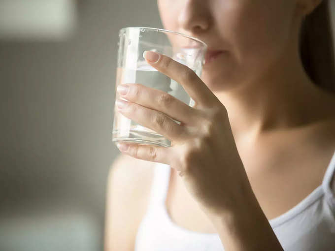 5.  It is important to drink 3 to 4 liters of water a day