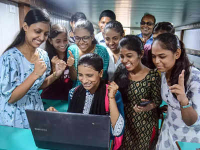 പാല, മൂവാറ്റുപുഴ ഉപ വിദ്യാഭ്യാസ ജില്ലകൾ തിളങ്ങി; നൂറ് ശതമാനം വിജയം