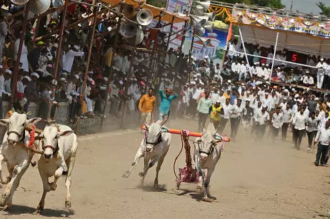 न्यायालयात राखून ठेवलेला निर्णय