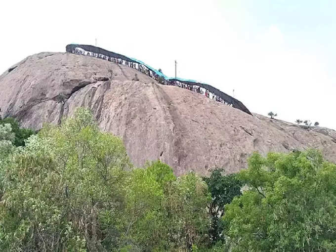 হিলটপ গ্রামে শোলের শুটিং