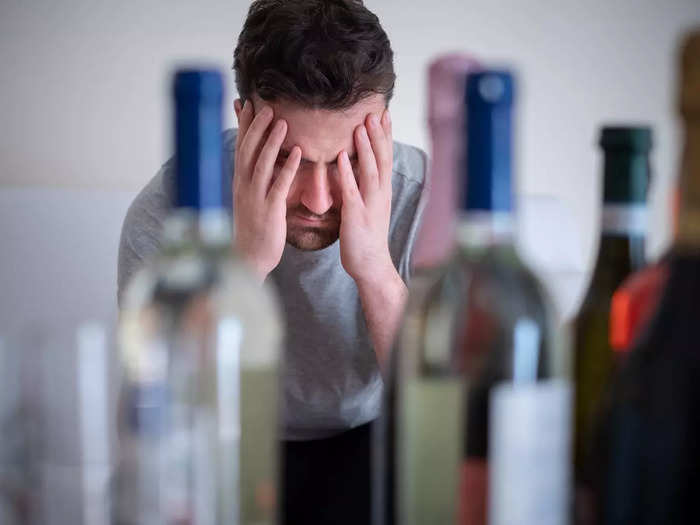 Hangover Cure: The body has declared rebellion due to hangover?  Follow these 5 tips and you will be in a better mood