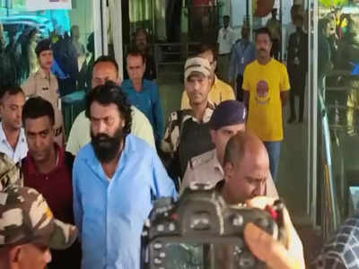 Jharkhand: पीएलएफआई सुप्रीमो दिनेश गोप गिरफ्तार... विदेश से नक्सली संगठन का कर रहा था संचालन, अब खुलेंगे कई राज