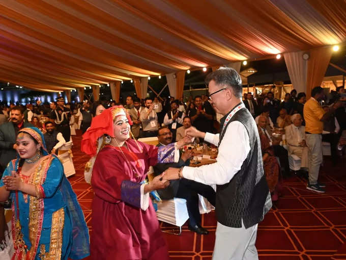 शेर-ए-कश्मीर इंटरनैशनल कॉन्फ्रेंस सेंटर में आए विदेशी मेहमान