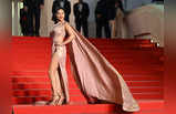 Cannes 2023: कैनेडी की स्‍क्रीनिंग से पहले Sunny Leone ने रेड कार्पेट पर बनाया दीवाना, देखकर समां हुआ गुलाबी