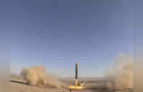 ईरान ने दिया इजरायल को करारा जवाब, 2000 किमी की बैलेस्टिक मिसाइल खैबर का सफल परीक्षण