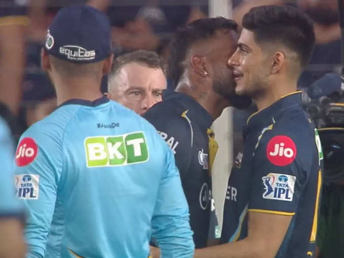 Shubman Gill was also kissed in foreign style