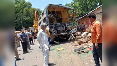 मुंबई-गोवा महामार्गावर मोठा अपघात, बसची अनेक वाहनांना धडक; वाहनांच्या लांबच लांब रांगा