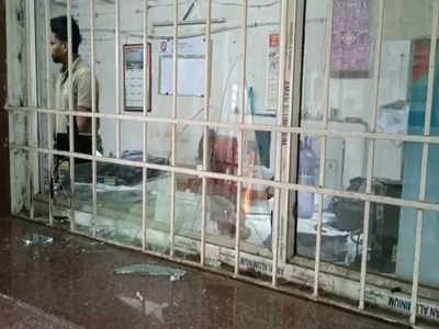 Giridih News:गिरिडीह स्टेशन में जमकर हंगामा और तोड़फोड़, जानिए रेल यात्री क्यों हुए नाराज