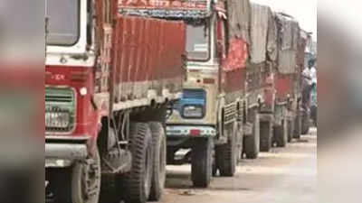 Agra News: आगरा में ओवरलोड ट्रक रोकने पर एआरटीओ फिरोजाबाद से मारपीट, सिपाही के बेटे ने जान से मारने की धमकी दी