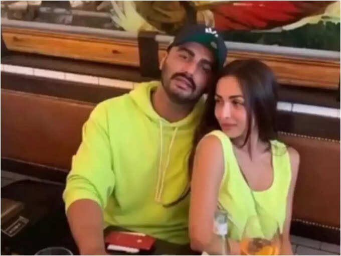 Malaika Arora has dropped a bare body picture of Arjun kapoor