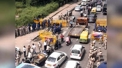 दिल्ली के सभी बॉर्डर पूरे दिन बने रहे छावनी, गाड़ियों की चेकिंग से लगा रहा जाम