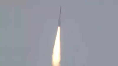 GSLV-F12 : విజయవంతంగా నింగిలోకి భారత రెండో తరం నావిగేషన్ శాటిలైట్